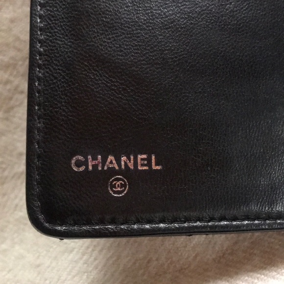 CHANEL Black Calfskin Wallet Quilted Stitching - Picture 11 of 16